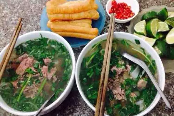 phở ngon Cầu Giấy phở Ngọc Vượng