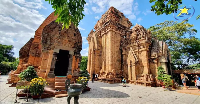 Tháp Bà Ponagar | Tour Nha Trang 3 Ngày 2 Đêm