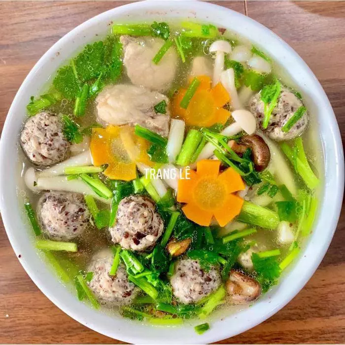 Canh Thịt Bò Nấu Dưa Chua