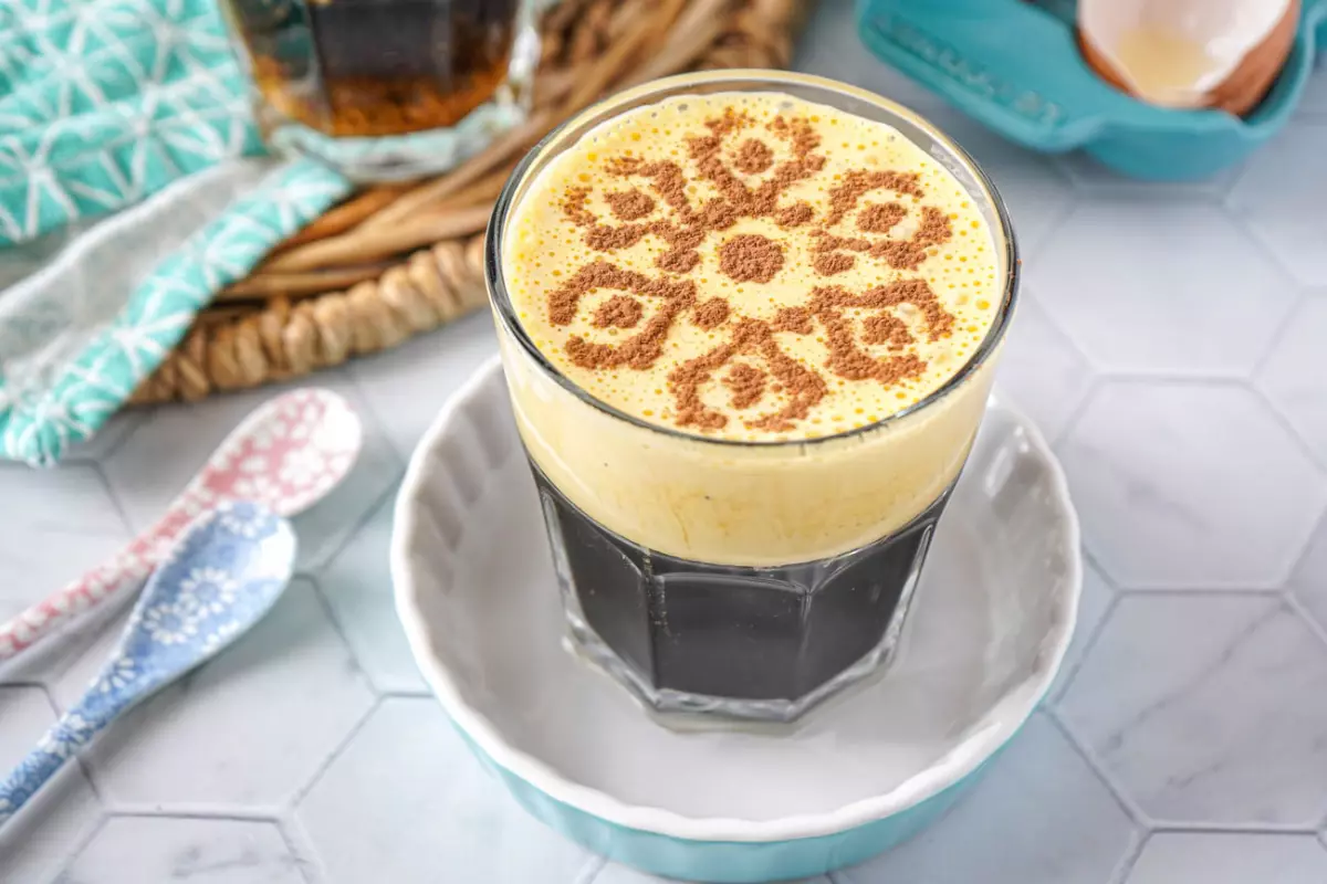 Cà Phê Trứng (Vietnamese Egg Coffee)