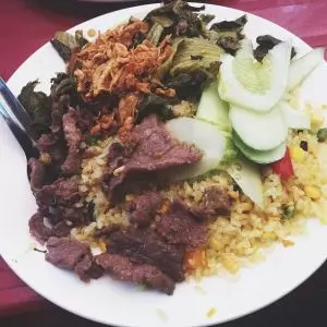 Cơm rang cua Bà Thảo - món ăn thu hút thực khách Hà thành