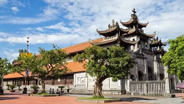 Danh sách 10 địa điểm du lịch nổi tiếng nhất tại Ninh Bình năm 2024