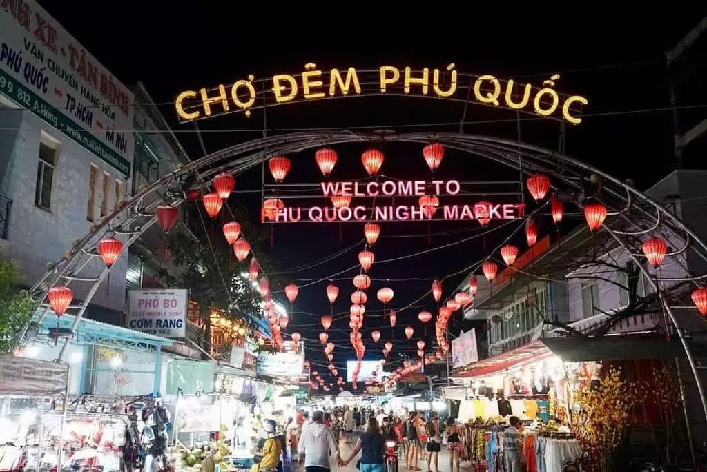 Khám phá ẩm thực chợ đêm Phú Quốc