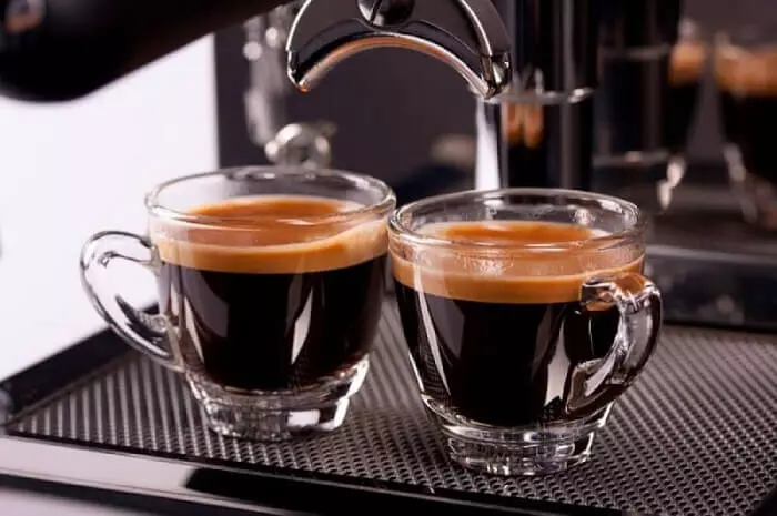 Espresso có hương vị đậm đà và rất đắng