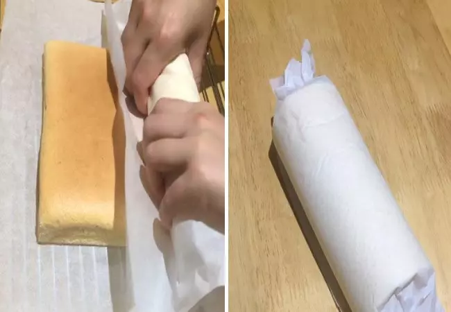 Trộn bột làm bánh