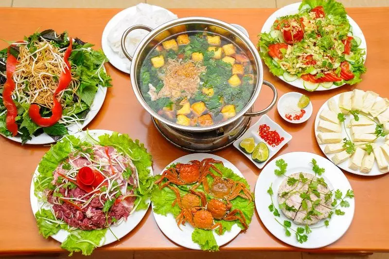 Lẩu riêu cua bắp bò