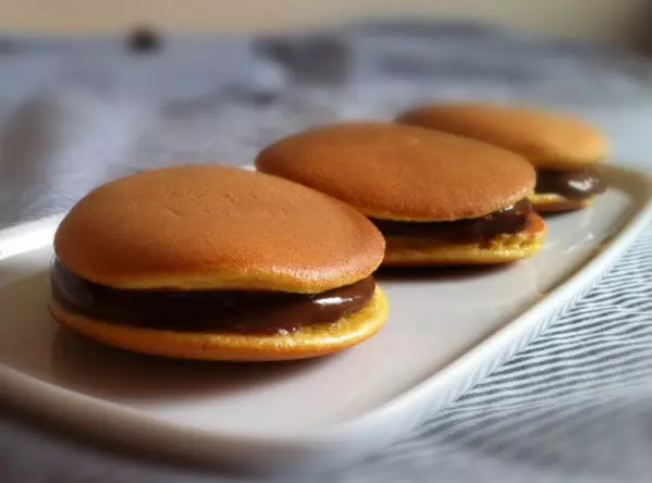 Cách làm bánh rán Doremon (Dorayaki) ngon đơn giản tại nhà - 10