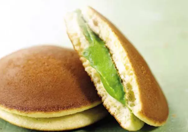 Cách làm bánh rán Doremon (Dorayaki) ngon đơn giản tại nhà - 19