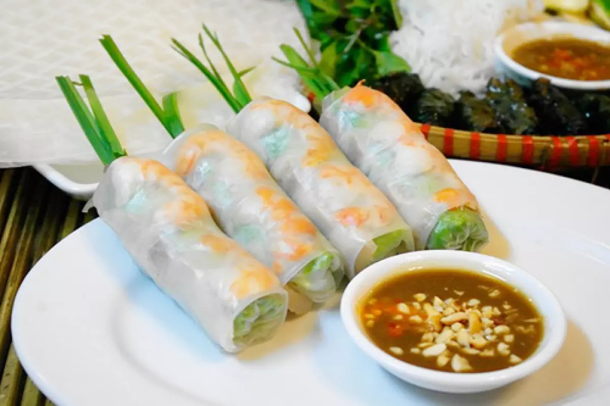 Gỏi cuốn tôm thịt