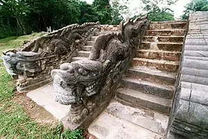 Khu lăng mộ vua Lê Thái Tổ tại Di tích Lam Kinh, Thanh Hóa.