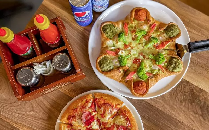 The Pizza Company mở cửa xuyên Tết