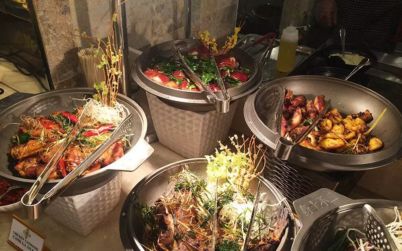 Nhà hàng buffet Sen Việt mở cửa xuyên tết chào đón thực khách