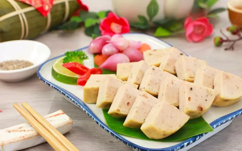 Giò lụa là món ăn truyền thống của người Việt