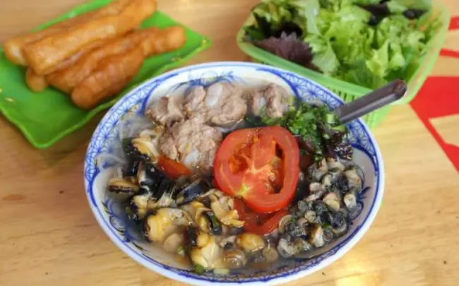 Bún riêu ốc thơm ngon khó cưỡng