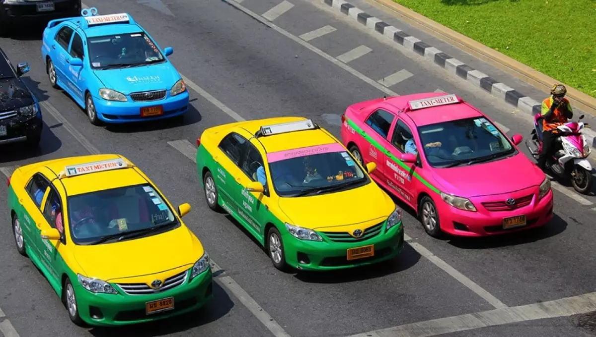 Taxi luôn là phương tiện được nhiều du khách lựa chọn