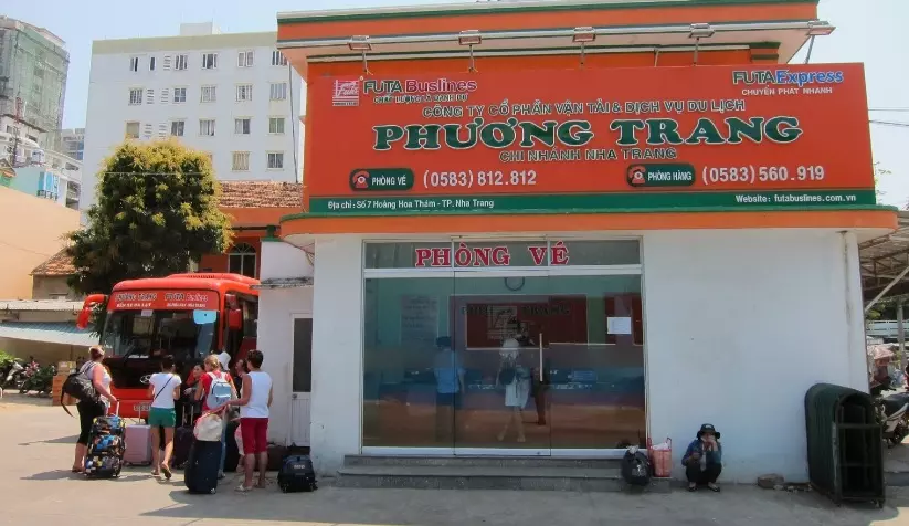 Nhà xe Phương Trang