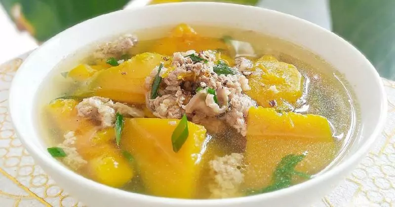 Canh bí đỏ thịt băm