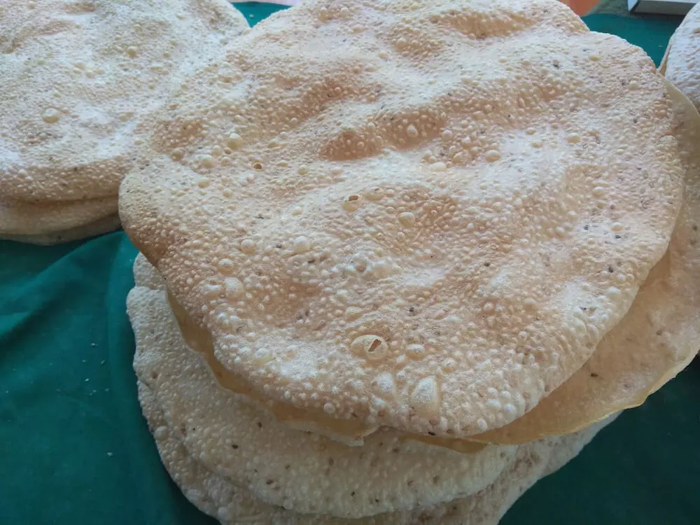 Bánh tráng Hòa Đa là một đặc sản vang danh khắp xứ Nẫu