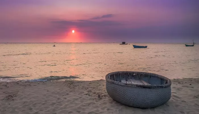 Làng chài Hàm Ninh