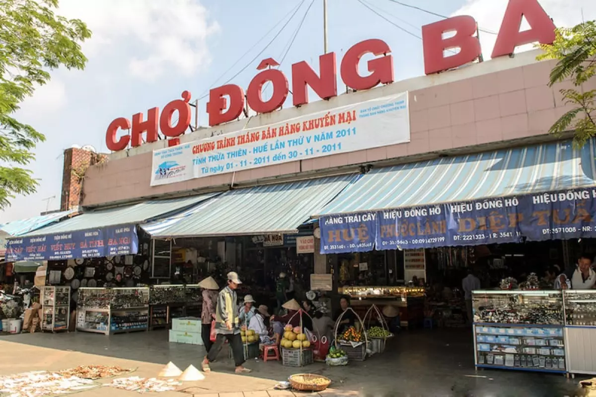 Chợ Đông Ba nổi tiếng nhất Huế