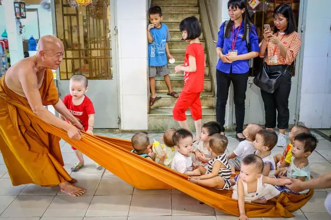 Chùa Kỳ Quang 2 - Nuôi trẻ em mồ côi