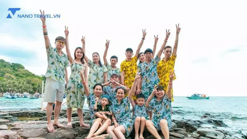 Nhiều bạn trẻ chọn tour nam đảo Phú Quốc trong mùa hè này