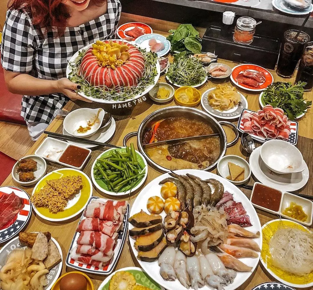 Kichi Kichi - Buffet lẩu băng chuyền