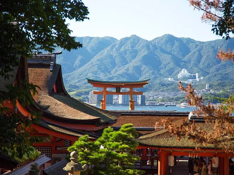 Đền Itsukushima Nhật Bản