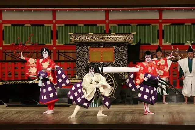 Đón xem một buổi trình diễn nghệ thuật Kabuki vào mùa hè cực hấp dẫn