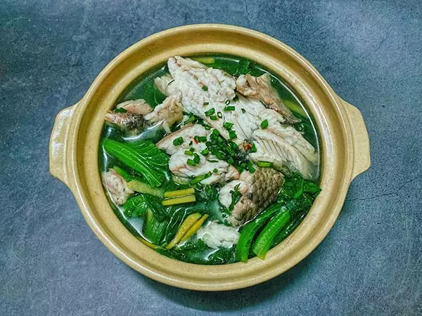 canh cải bẹ xanh nấu cá rô đồng