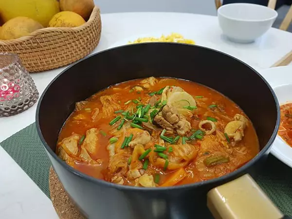 canh kim chi cay cho mùa đông