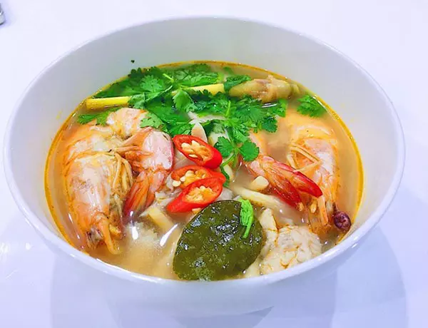 canh tôm yum (tomyum) chuẩn thái ngon lạ miệng