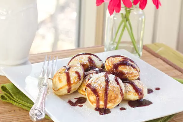 Bánh poffertjes - Hà Lan