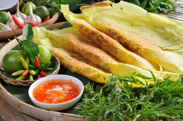 Bánh có kích thước vừa phải, không quá cỡ.