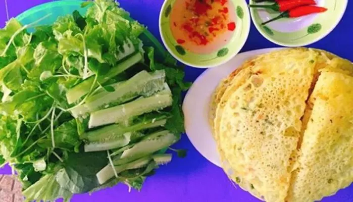 Bánh xèo màu vàng ươm của nghệ