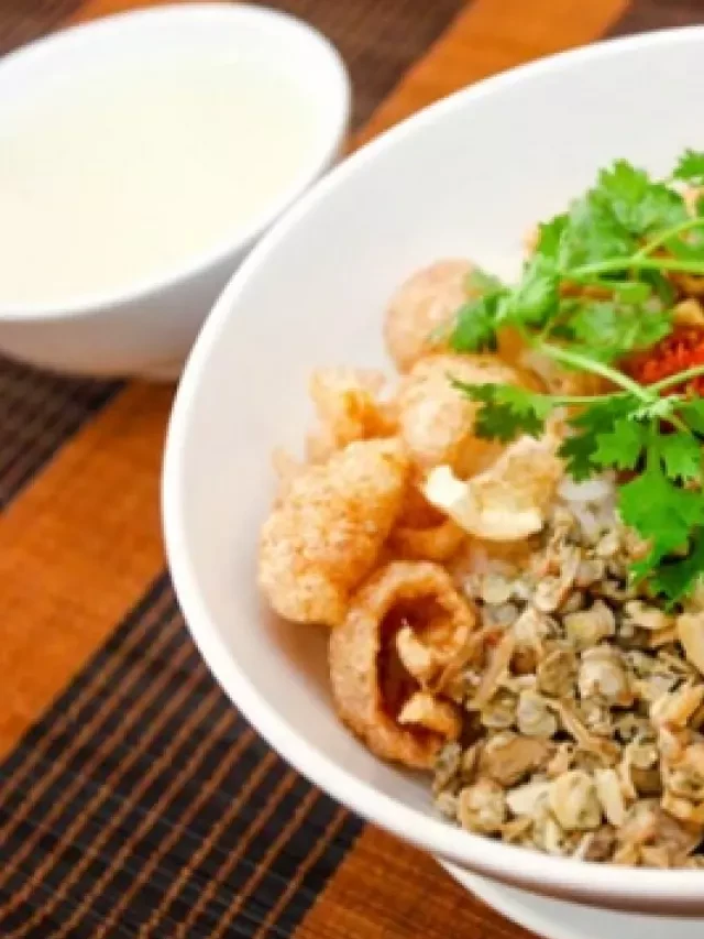   Khám phá hương vị đặc sản Huế với 10 món ăn hấp dẫn